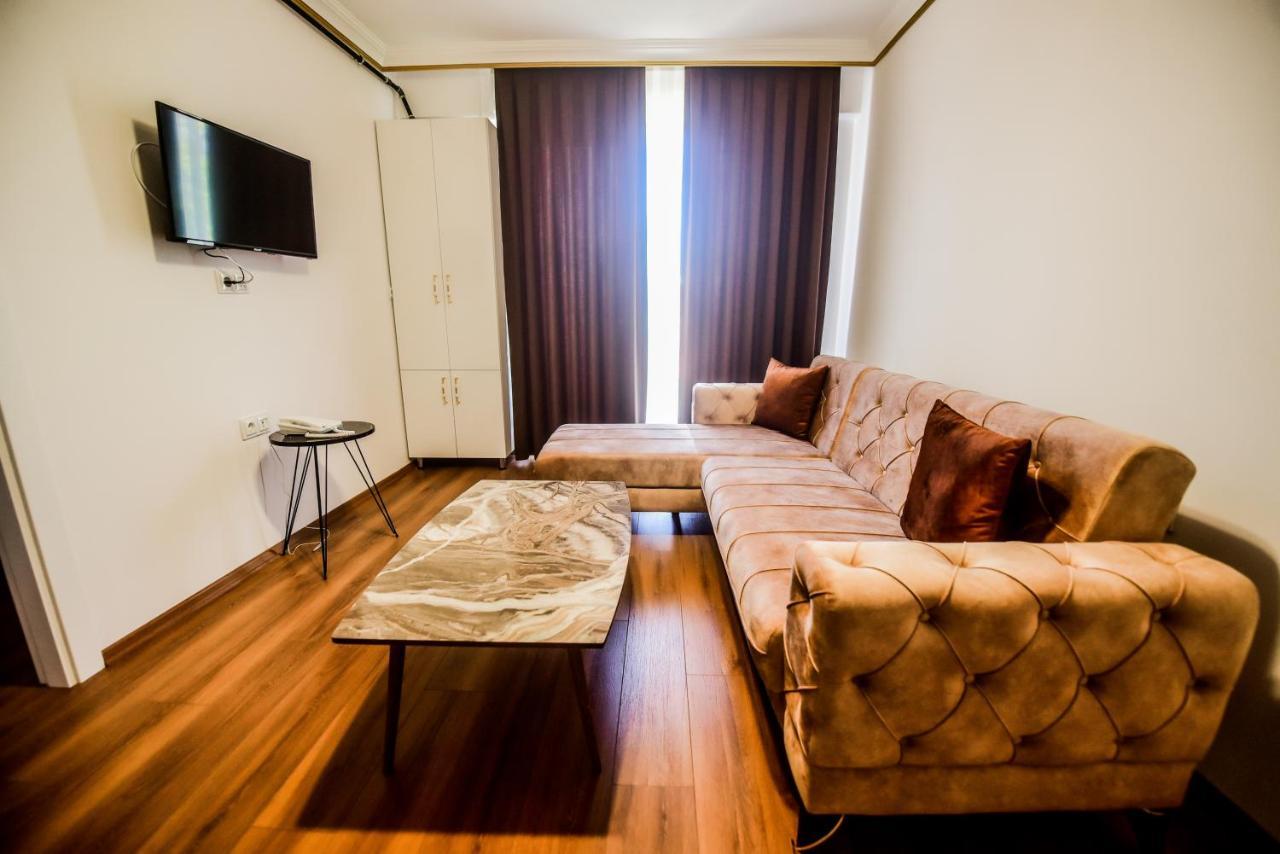 Rosa Therapy Butik Otel อุปไปร์ตา ภายนอก รูปภาพ